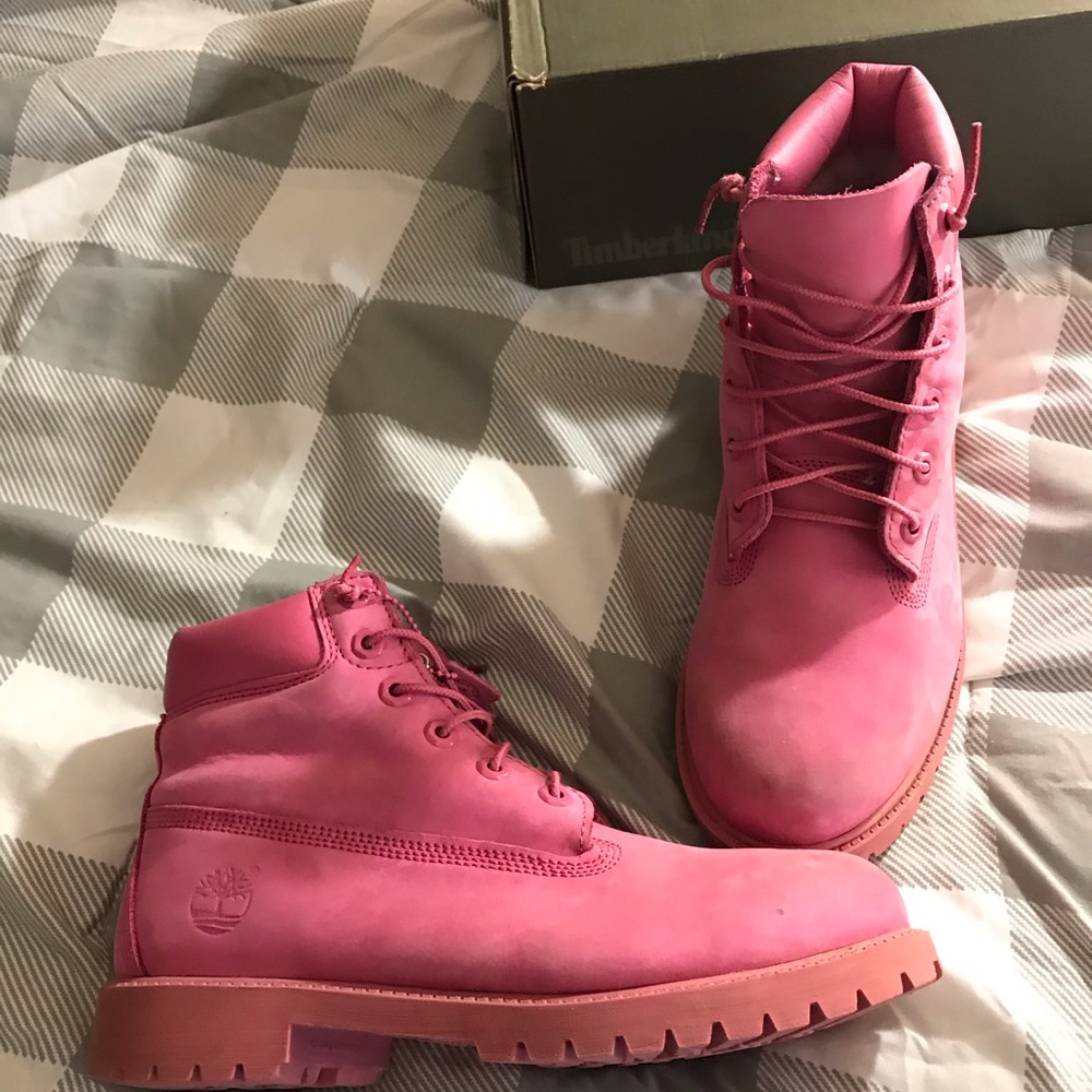 TIMBERLAND BOOTS
